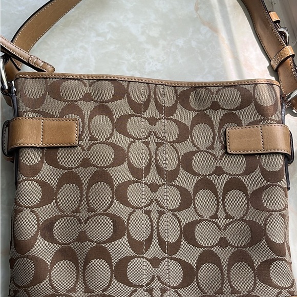 Vintage Coach Brown and Tan Shoulder Bag with Signature Monogram - Picture 5 of 7